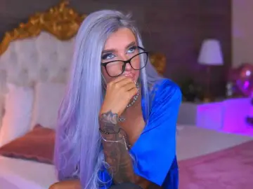 JuicyJessye  live sex cam