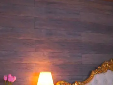 JuicyJessye  live sex cam