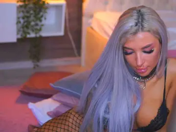 JuicyJessye  live sex cam