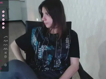 RennaHart  live sex cam