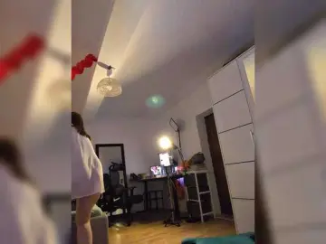 Zlatalata  live sex cam