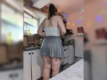 Zlatalata  live sex cam