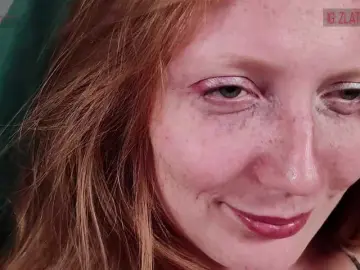 Zlatalata  live sex cam