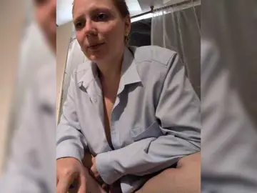 Zlatalata  live sex cam