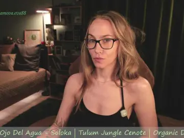 Eva-adamova  live sex cam