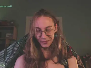 Eva-adamova  live sex cam