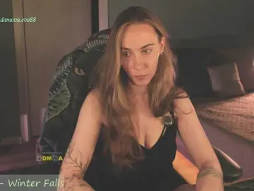 Eva-adamova  live sex cam