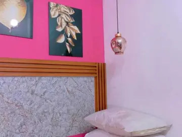 Kinkyandsavage  live sex cam