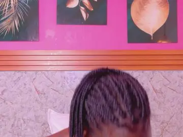 Kinkyandsavage  live sex cam