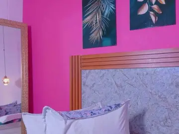 Kinkyandsavage  live sex cam