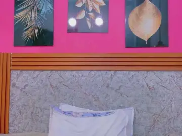 Kinkyandsavage  live sex cam