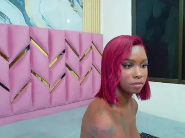 Kinkyandsavage  live sex cam