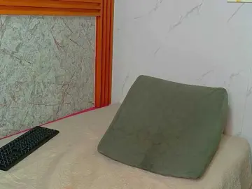 Kinkyandsavage  live sex cam