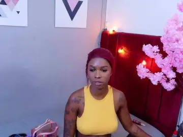 Kinkyandsavage  live sex cam