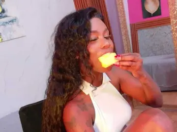 Kinkyandsavage  live sex cam
