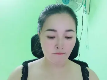 Benahot69  live sex cam