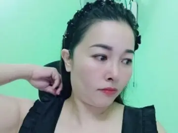 Benahot69  live sex cam