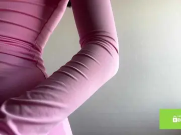 LeontineCuffie  live sex cam