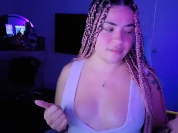 MelanieSaunders  live sex cam