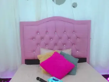 Melodyxcute  live sex cam