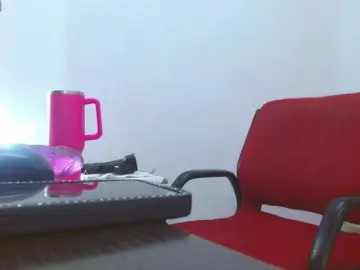 Melodyxcute  live sex cam
