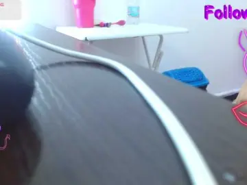 Melodyxcute  live sex cam