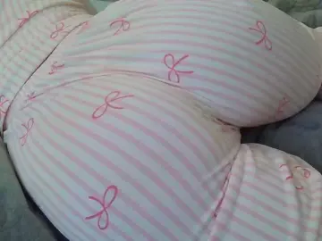 MiniMilfa  live sex cam