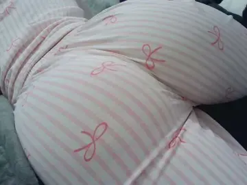 MiniMilfa  live sex cam