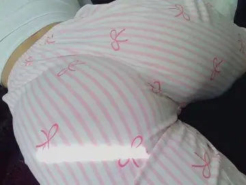 MiniMilfa  live sex cam
