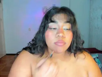 NayaraHanni1  live sex cam