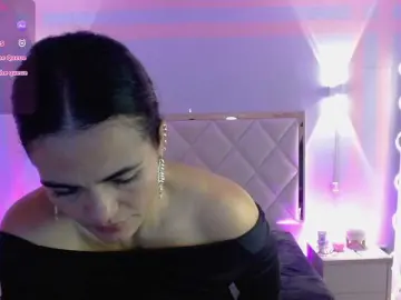 Rosalind-tay  live sex cam