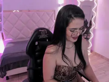 Rosalind-tay  live sex cam