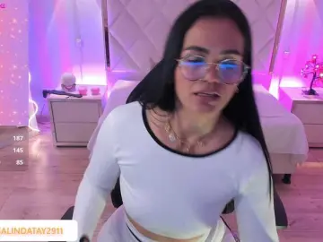 Rosalind-tay  live sex cam
