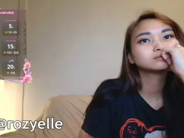 RozyBlack  live sex cam