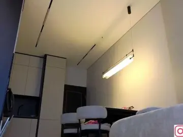 Diffgirls1-1  live sex cam