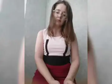 Kroshka-meow  live sex cam