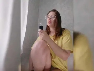 Kroshka-meow  live sex cam