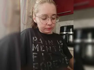 Kroshka-meow  live sex cam
