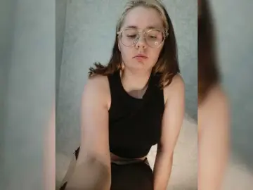 Kroshka-meow  live sex cam