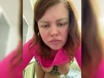 Mariannaa  live sex cam