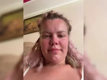 Mariannaa  live sex cam
