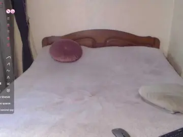 Mellannie8  live sex cam