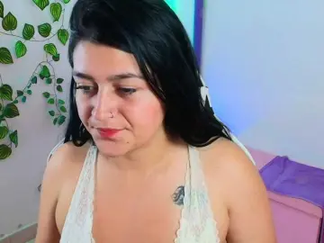 ALE-GODDESS  live sex cam