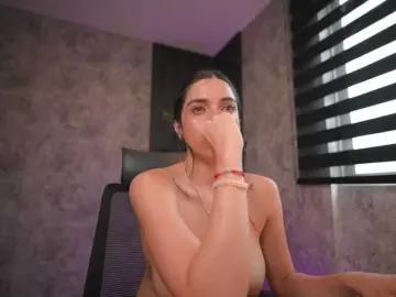 AmyWalker  live sex cam