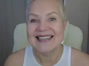 IFannyLove  live sex cam