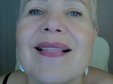 IFannyLove  live sex cam