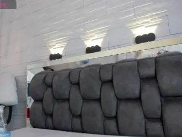 JadeHeartt  live sex cam