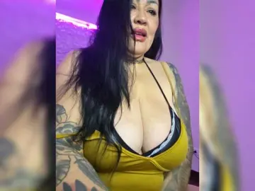 Kittyhotass1  live sex cam