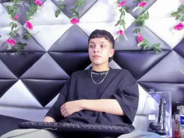 MeganThompson  live sex cam