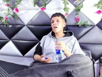 MeganThompson  live sex cam